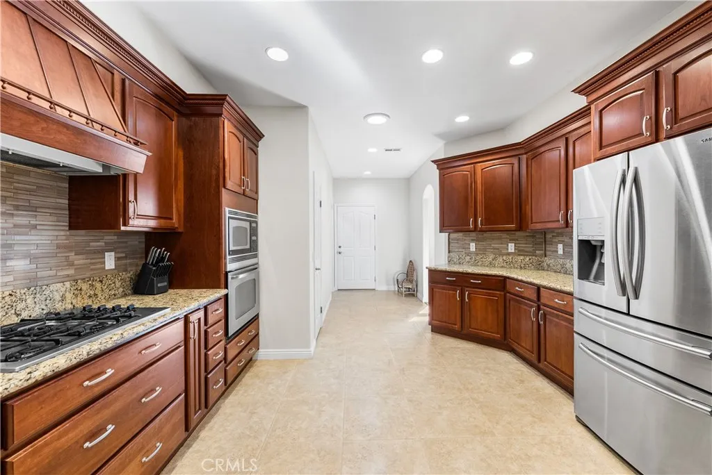 8035 W Avenue D14, Lancaster, California 93536 home-pic-38