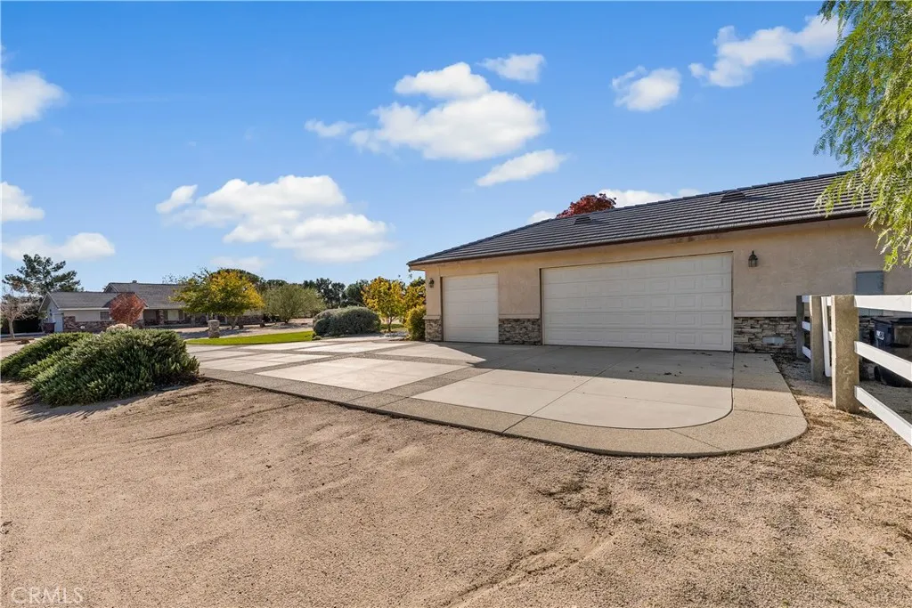 8035 W Avenue D14, Lancaster, California 93536 home-pic-70