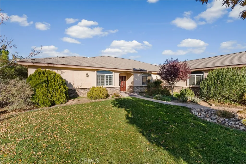 8035 W Avenue D14, Lancaster, California 93536 home-pic-10