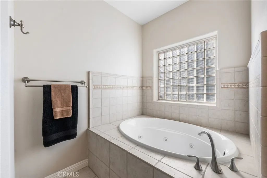 8035 W Avenue D14, Lancaster, California 93536 home-pic-55