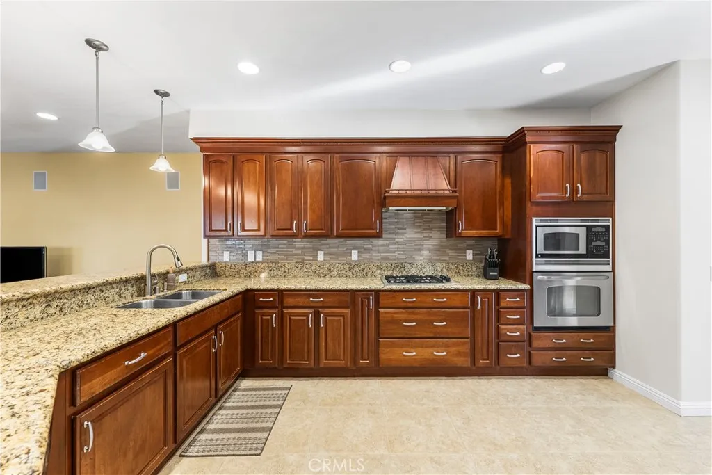 8035 W Avenue D14, Lancaster, California 93536 home-pic-33