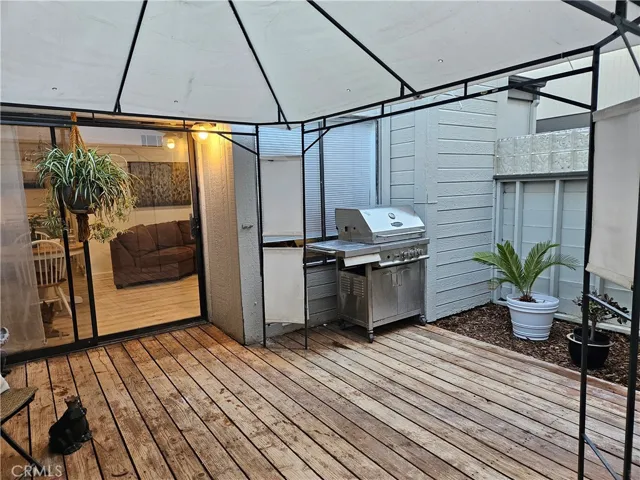 outside deck with planting area