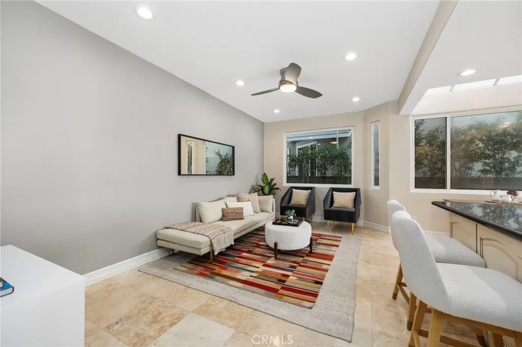 6230 Napoli Court, Long Beach, California 90803 home-pic-19