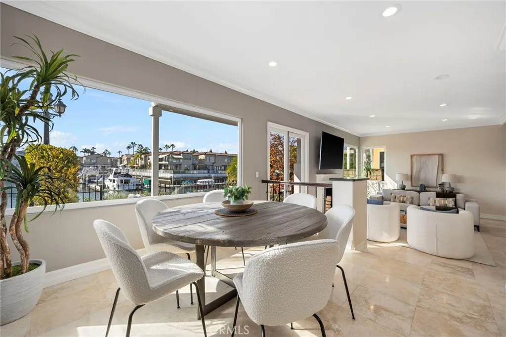 6230 Napoli Court, Long Beach, California 90803 home-pic-7