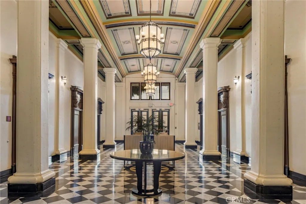 835 Locust Avenue 519, Long Beach, California 90813 home-pic-2