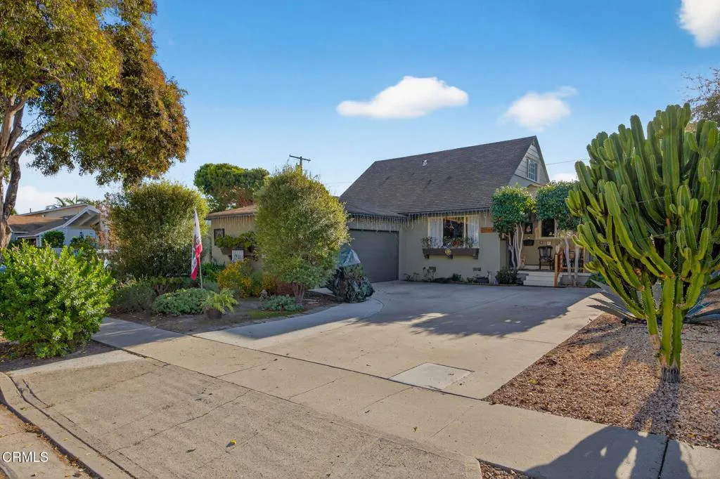3146 Strathmore Drive, Ventura, California 93003 home-pic-1