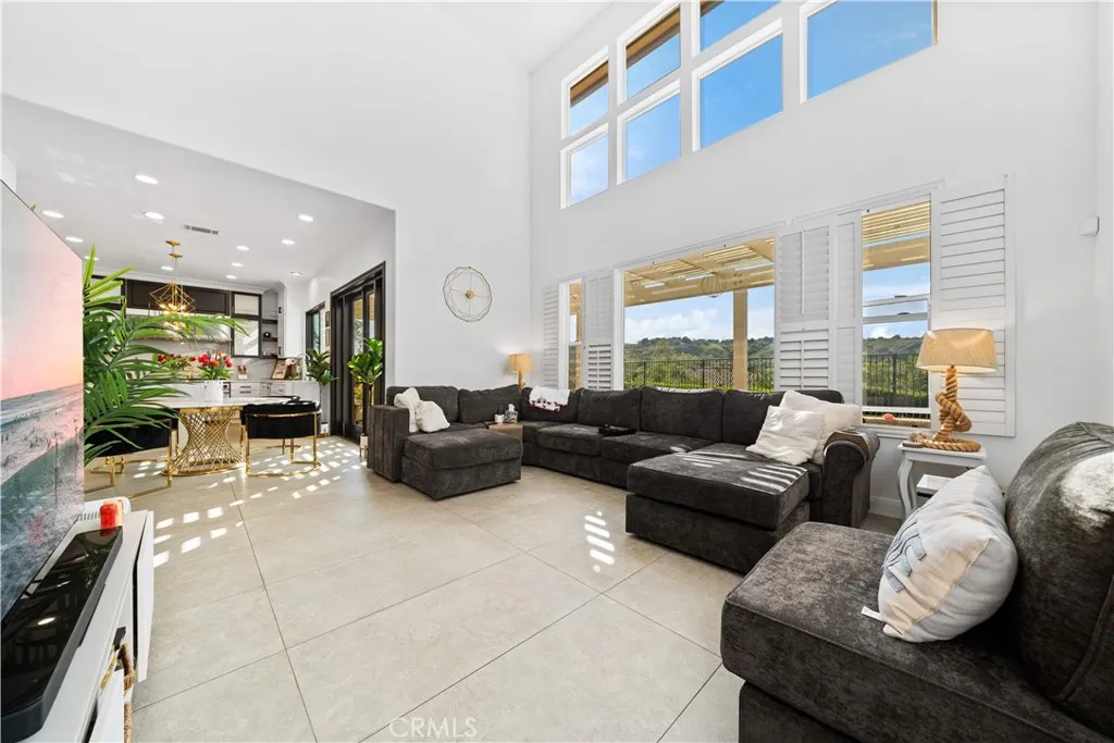5 Westchester Court, Coto De Caza, California 92679 home-pic-14