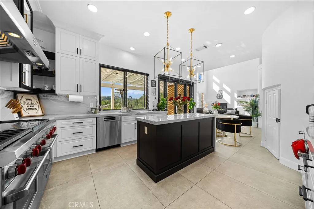 5 Westchester Court, Coto De Caza, California 92679 home-pic-5