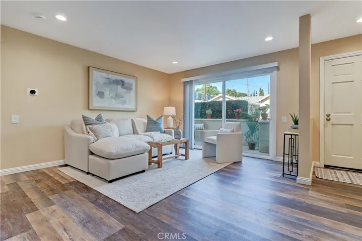 3605 E Anaheim Street 102, Long Beach, California 90804
