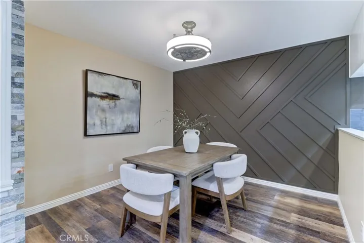Gorgeous Dining Room!