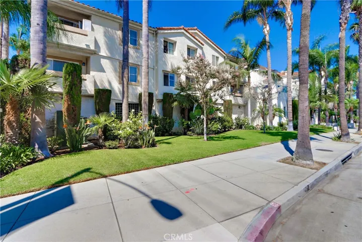 3605 E Anaheim Street 102, Long Beach, California 90804