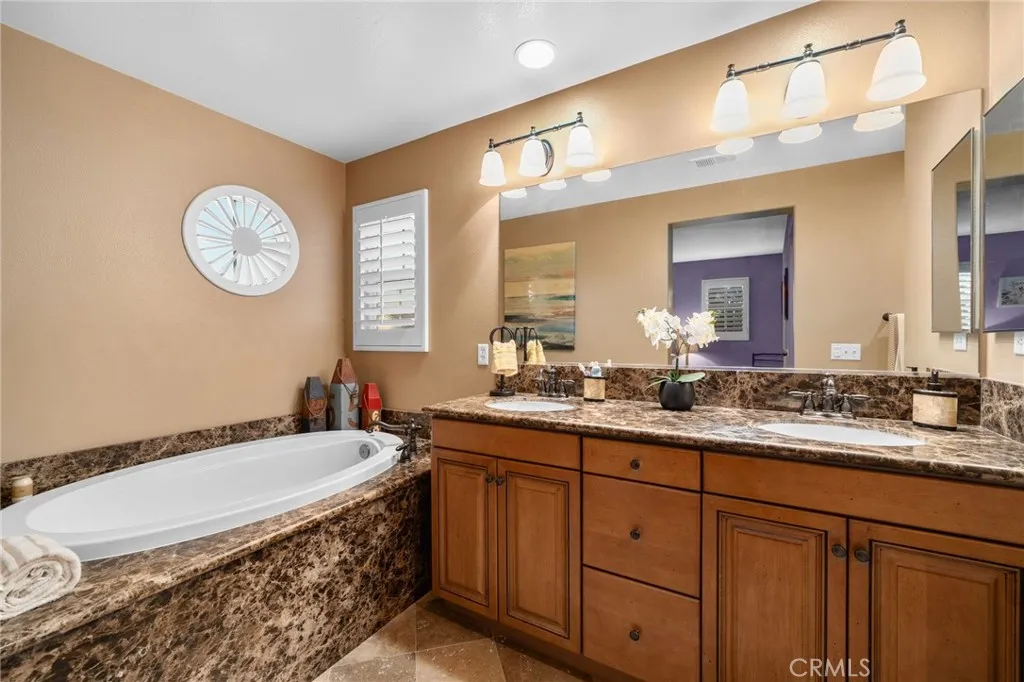 4140 Garvey Way, Riverside, California 92501 home-pic-12