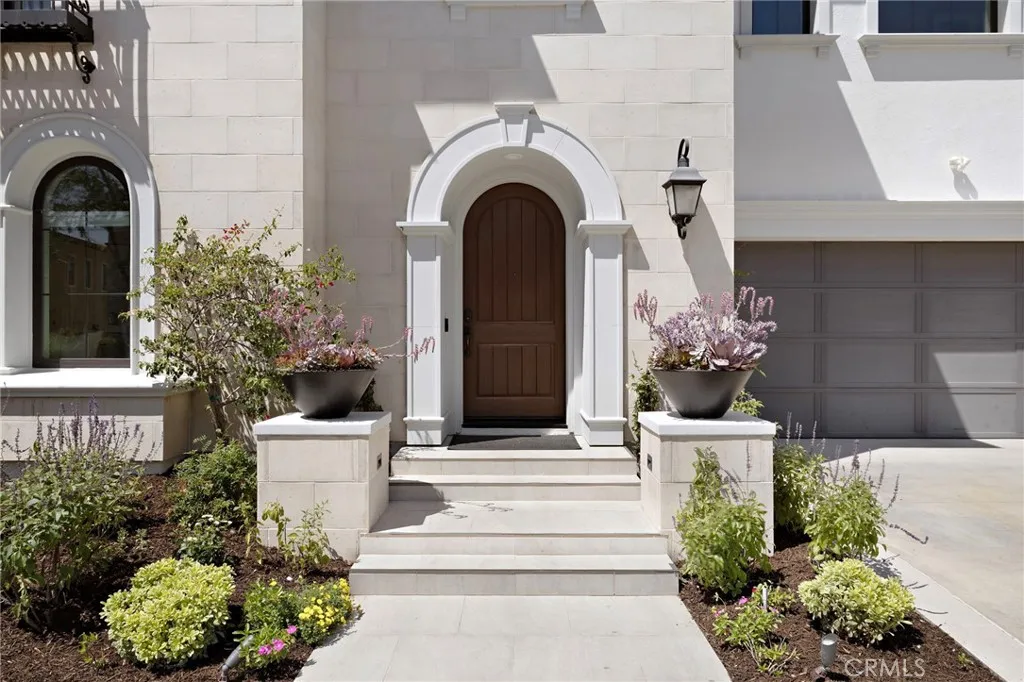 93 Interstellar, Irvine, California 92618 home-pic-5