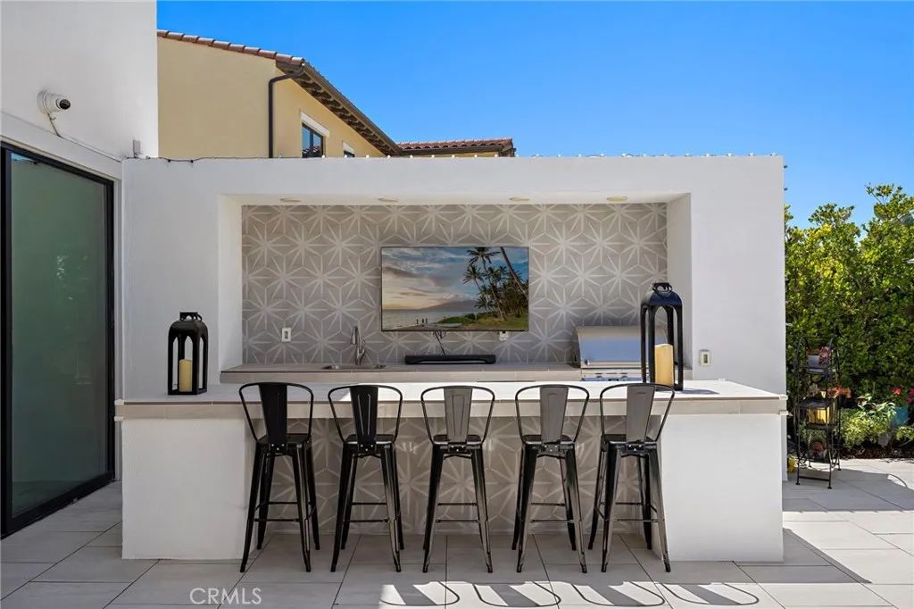 93 Interstellar, Irvine, California 92618 home-pic-43