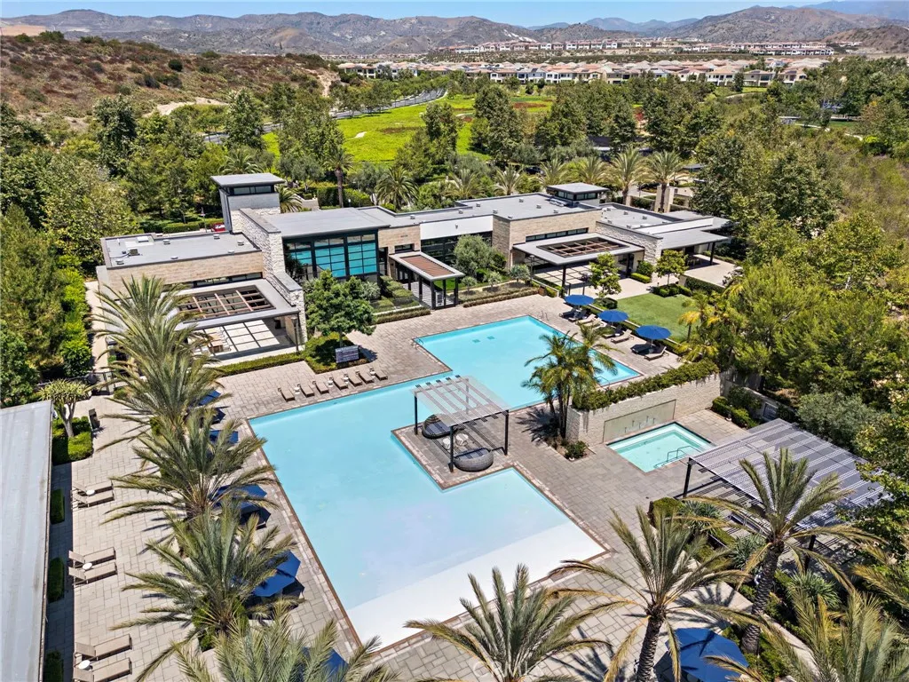 93 Interstellar, Irvine, California 92618 home-pic-50