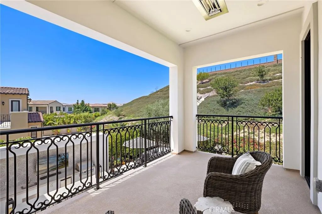 93 Interstellar, Irvine, California 92618 home-pic-29