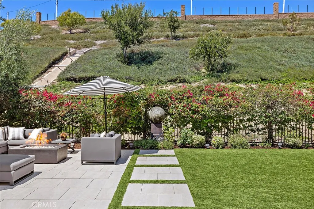 93 Interstellar, Irvine, California 92618 home-pic-48