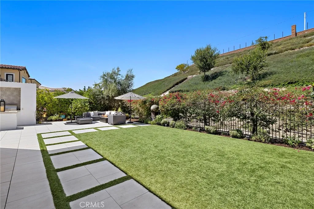 93 Interstellar, Irvine, California 92618 home-pic-47
