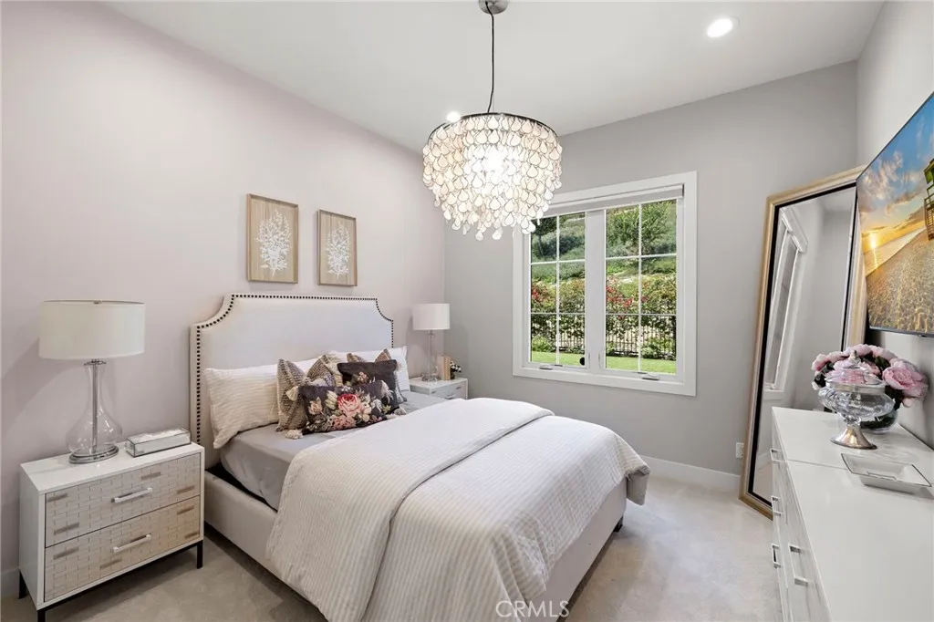 93 Interstellar, Irvine, California 92618 home-pic-21