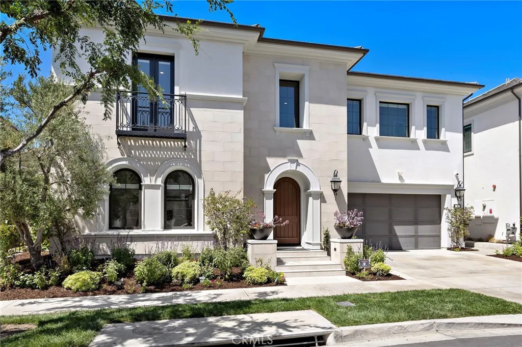 93 Interstellar, Irvine, California 92618 home-pic-8