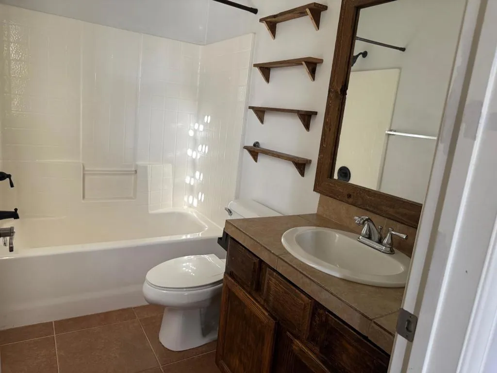 1225 Sargo Avenue, Thermal, California 92274 home-pic-9