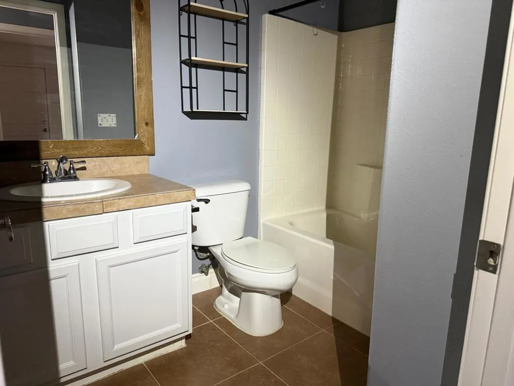 1225 Sargo Avenue, Thermal, California 92274 home-pic-6