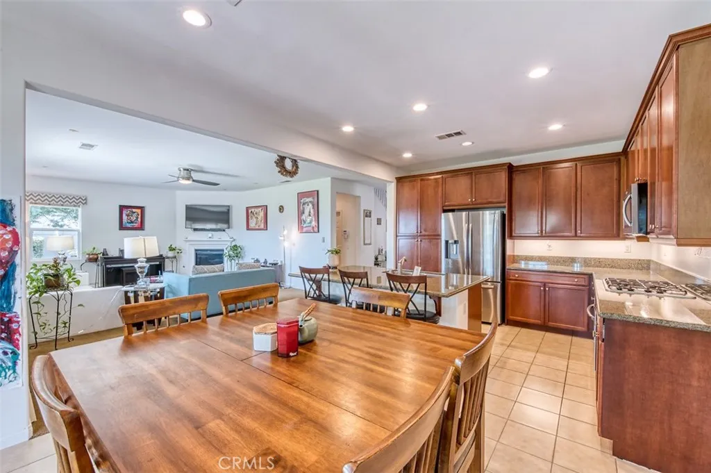 14927 Meadows, Eastvale, California 92880 home-pic-6