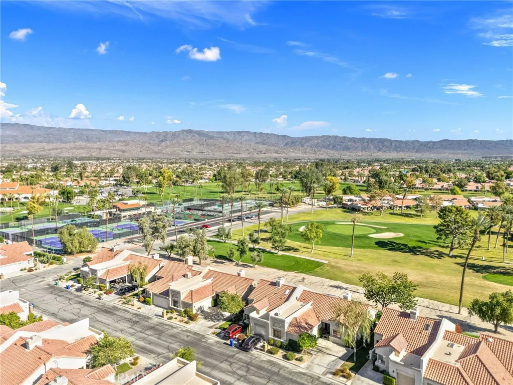 41390 Kansas, Palm Desert, California 92211 home-pic-4