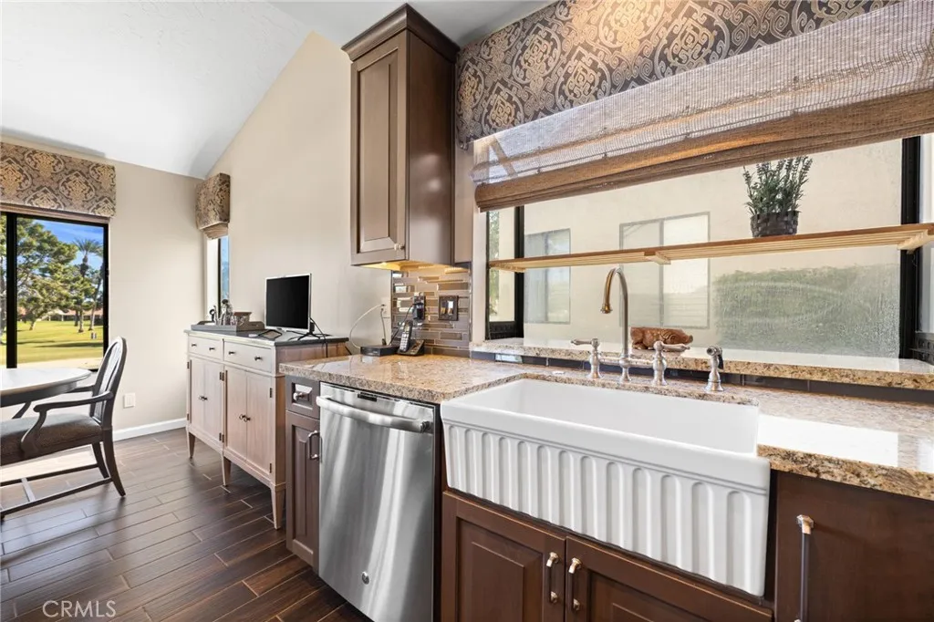 41390 Kansas, Palm Desert, California 92211 home-pic-15