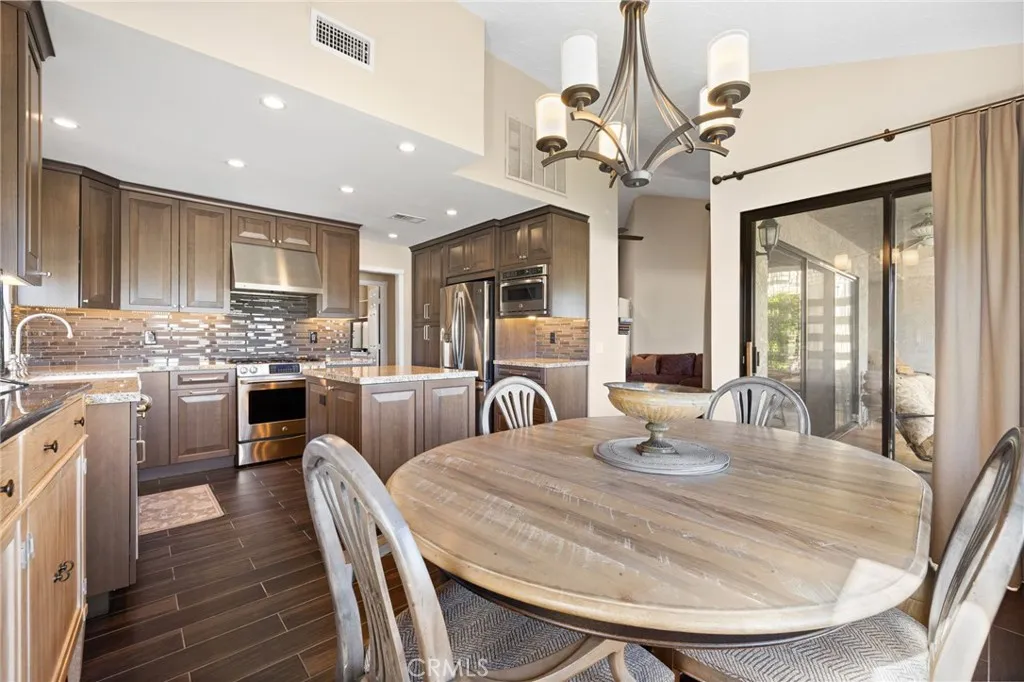41390 Kansas, Palm Desert, California 92211 home-pic-20