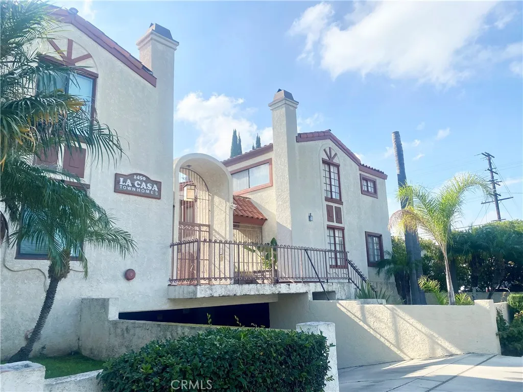 1450 W W 146th Street 2, Gardena, California 90247 home-pic-0