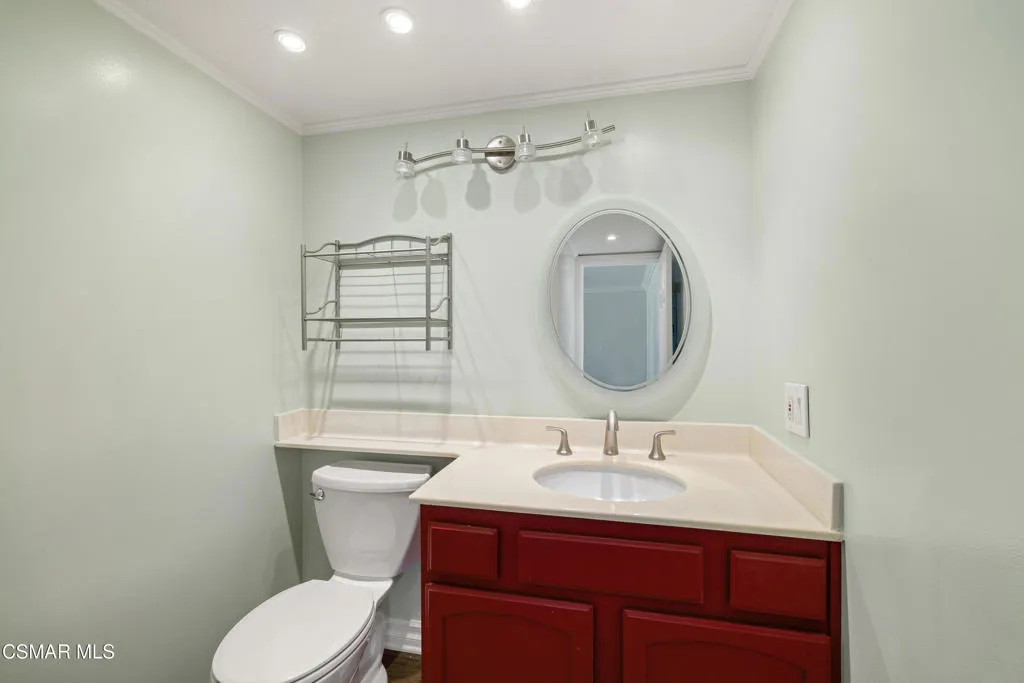 365 Jeremiah Drive C, Simi Valley, California 93065 home-pic-13