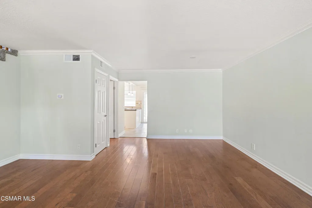 365 Jeremiah Drive C, Simi Valley, California 93065 home-pic-7