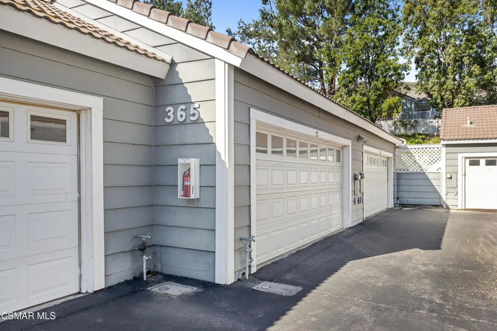 365 Jeremiah Drive C, Simi Valley, California 93065 home-pic-26