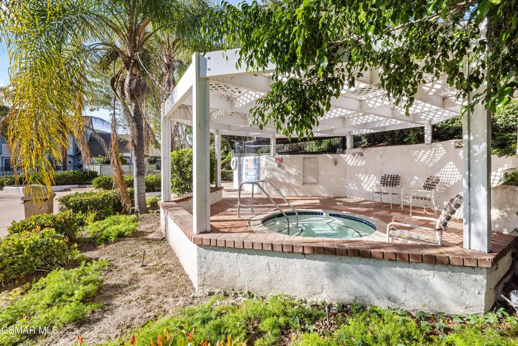 365 Jeremiah Drive C, Simi Valley, California 93065 home-pic-28