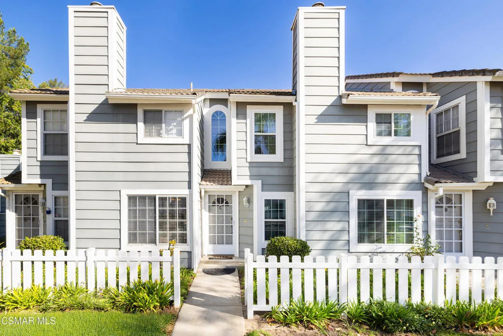 365 Jeremiah Drive C, Simi Valley, California 93065 home-pic-0