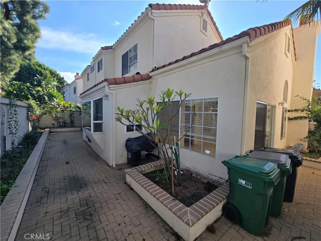 18 Laconia, Irvine, California 92614 home-pic-29