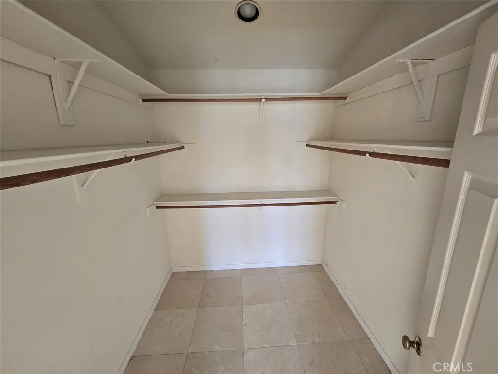 18 Laconia, Irvine, California 92614 home-pic-11