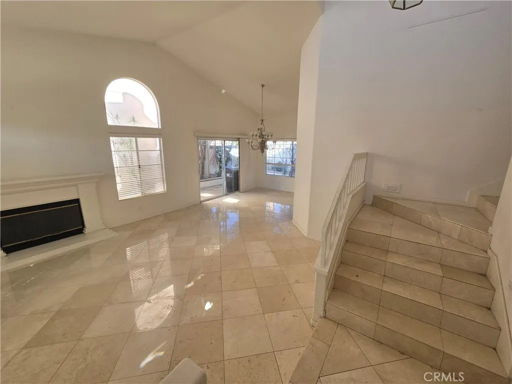 18 Laconia, Irvine, California 92614 home-pic-18