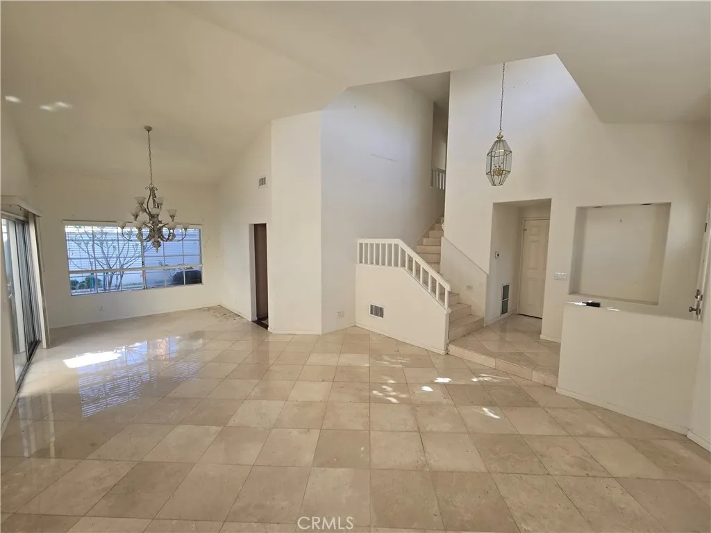 18 Laconia, Irvine, California 92614 home-pic-17