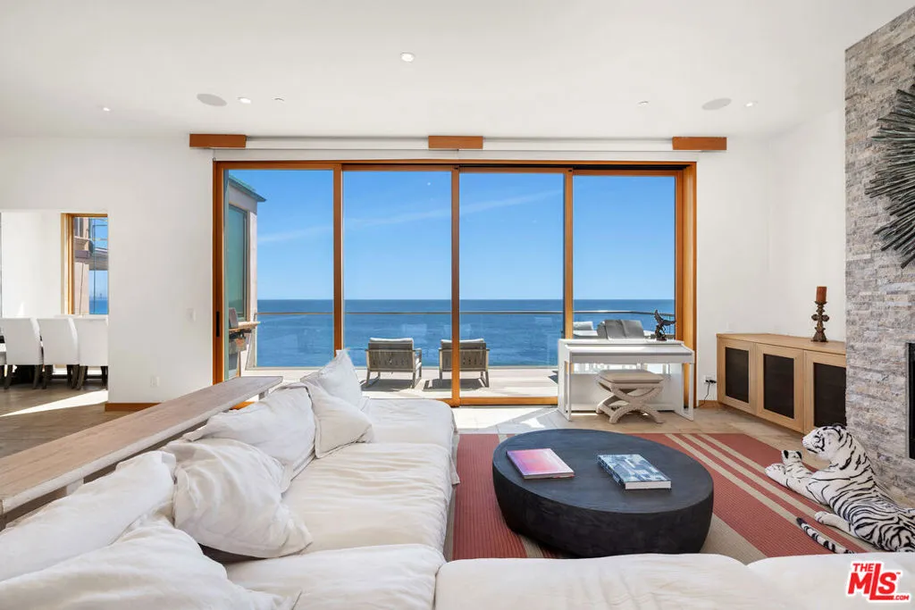 19824 Pacific Coast Highway, Malibu, California 90265 home-pic-10