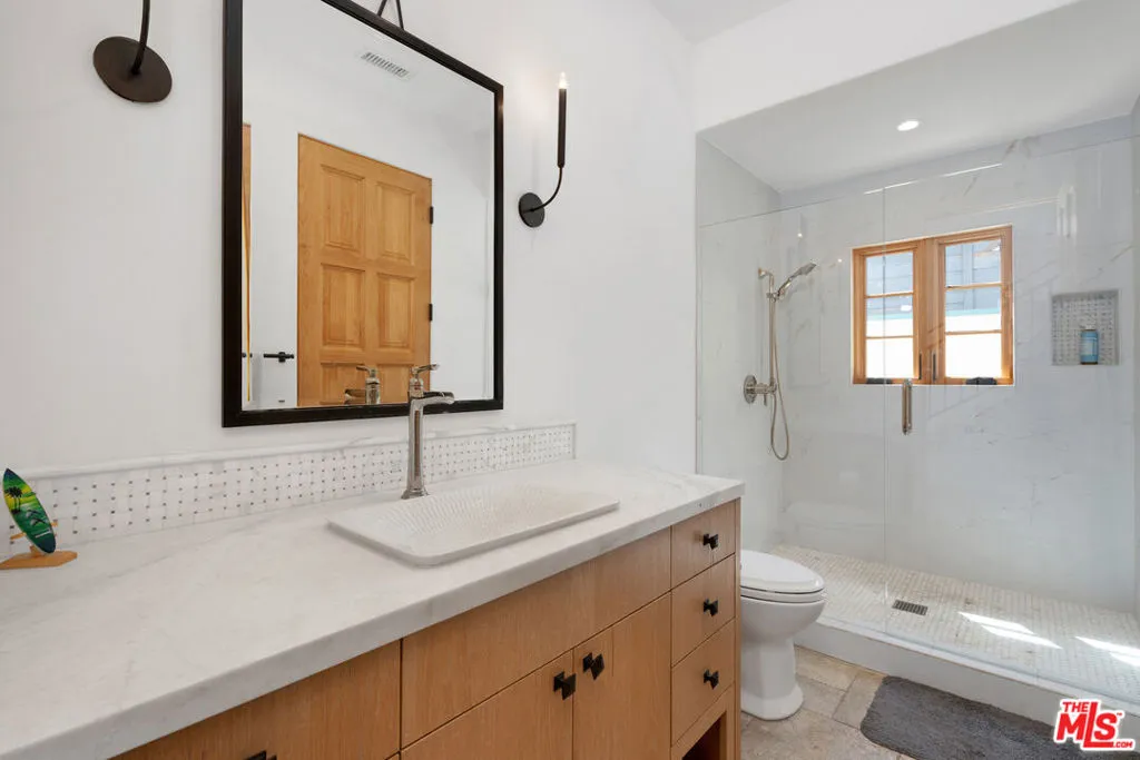 19824 Pacific Coast Highway, Malibu, California 90265 home-pic-14