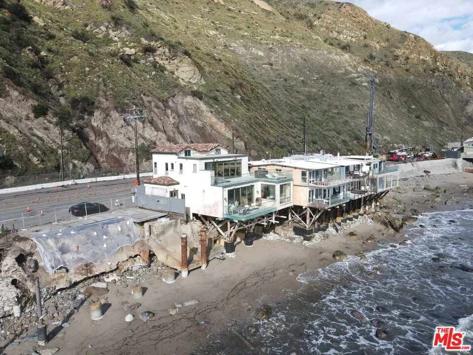 19824 Pacific Coast Highway, Malibu, California 90265 home-pic-0