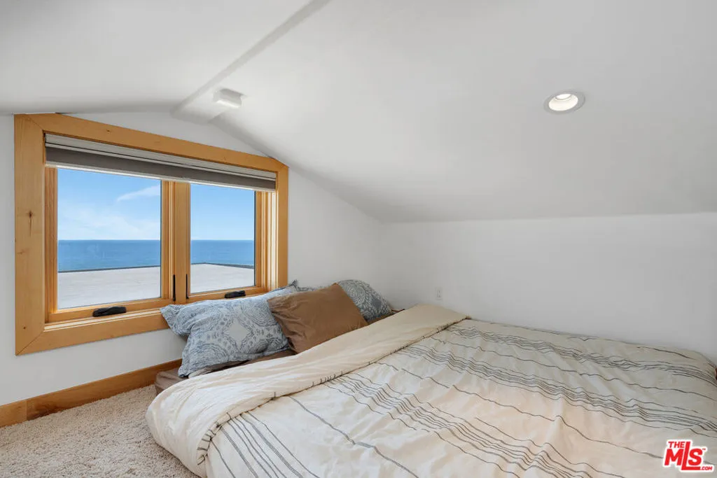 19824 Pacific Coast Highway, Malibu, California 90265 home-pic-21