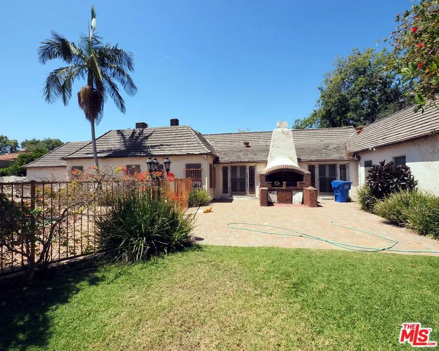 742 Schumacher Drive, Los Angeles, California 90048 home-pic-6