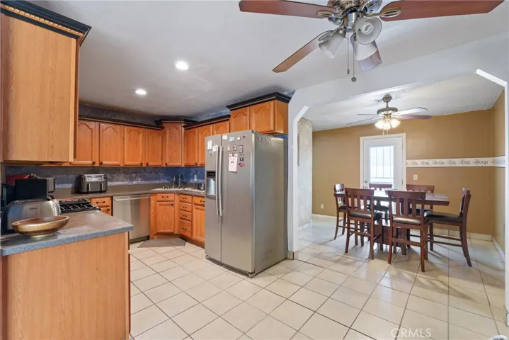913 E Virginia, Barstow, California 92311