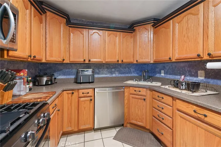 913 E Virginia, Barstow, California 92311