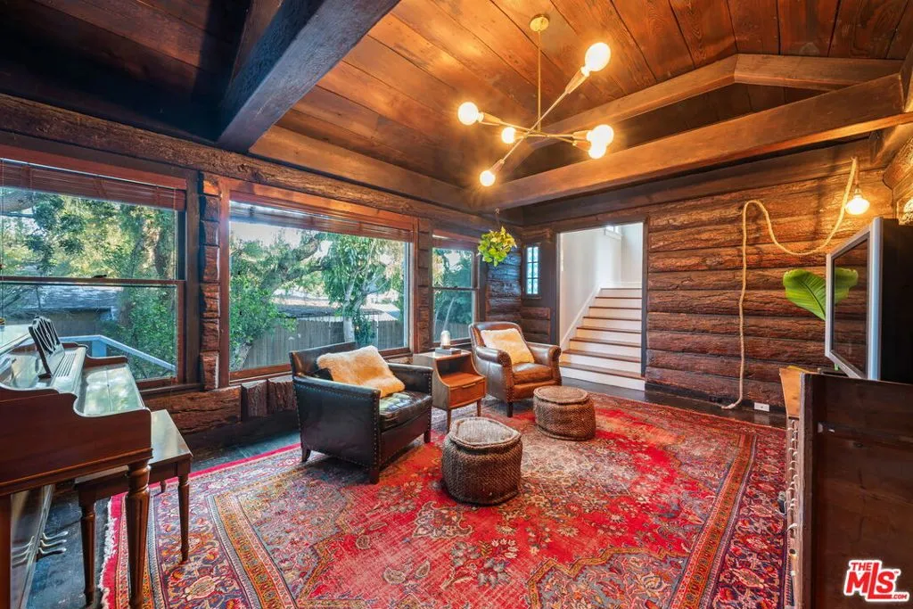 646 N Dillon Street, Los Angeles, California 90026 home-pic-17