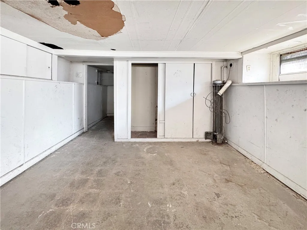 614 W 60th Street, Los Angeles, California 90044 home-pic-18