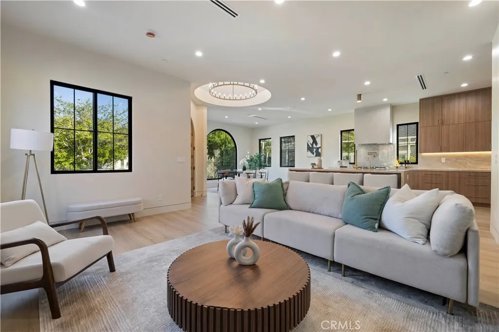 4026 Garden Avenue, Los Angeles, California 90039 home-pic-22